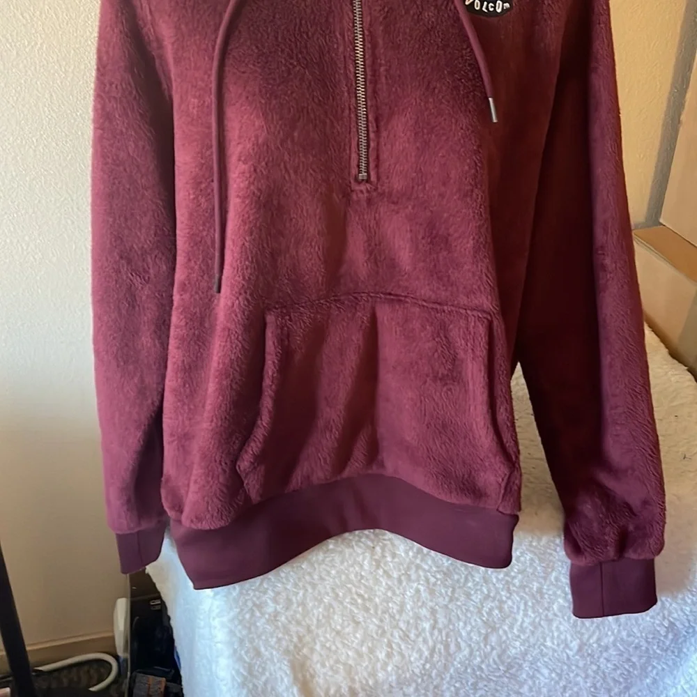 Volcom 1/4 Zip Pullover Size Large